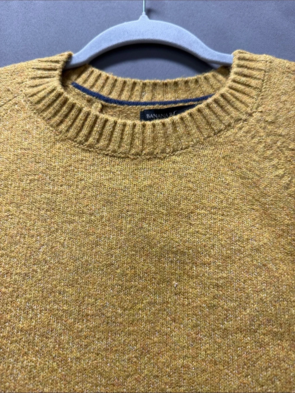 Banana Republic Men's Mustard Yellow Crewneck Sweater - M